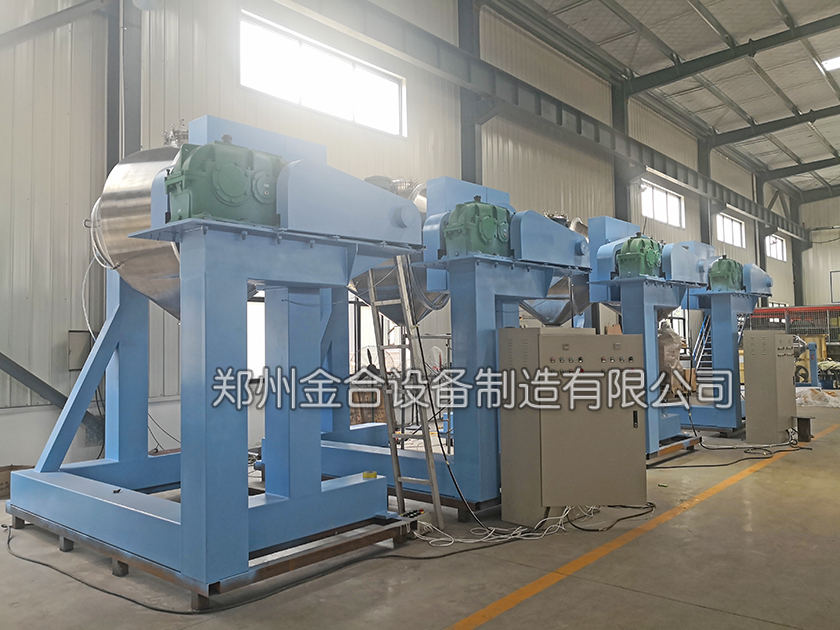 精細(xì)化工雙運(yùn)動臥式混合機(jī)整裝就緒發(fā)往寧波客戶工廠