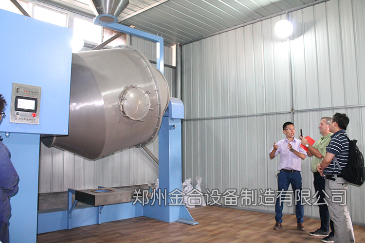 美國一家公司成為金合雙運(yùn)動混合機(jī)在美國的一級代理